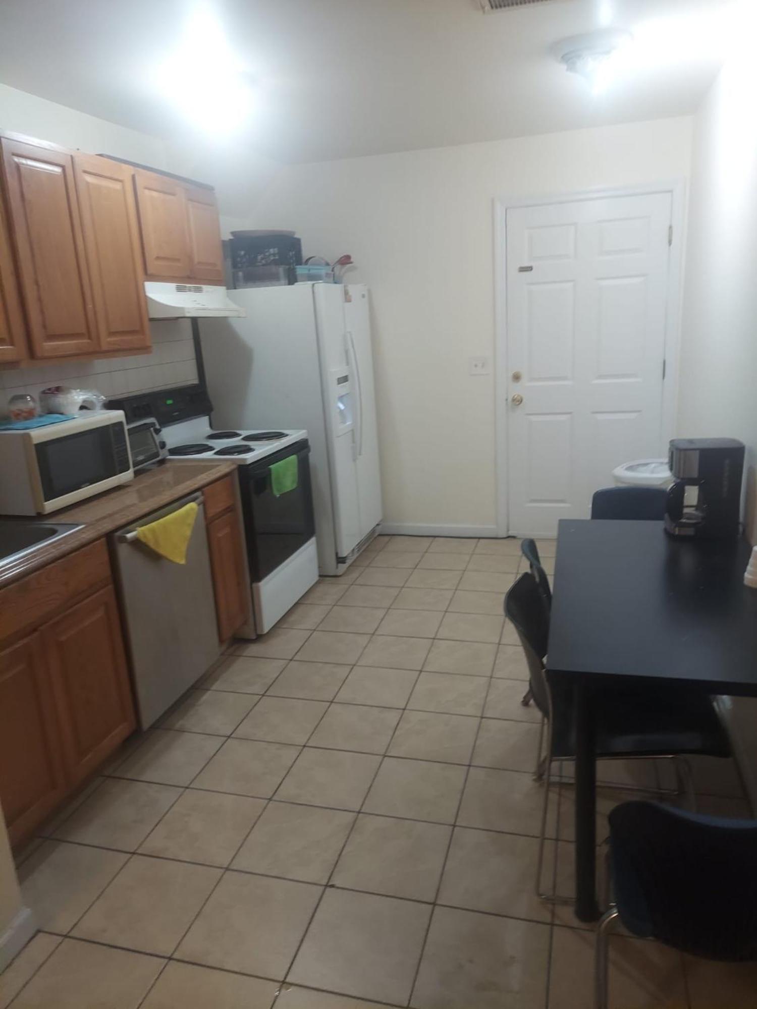 Crystal Room 1 Guest House Near 12Mins To Ewr Airport / Prudential / Njit / Penn Station Newark Exterior foto