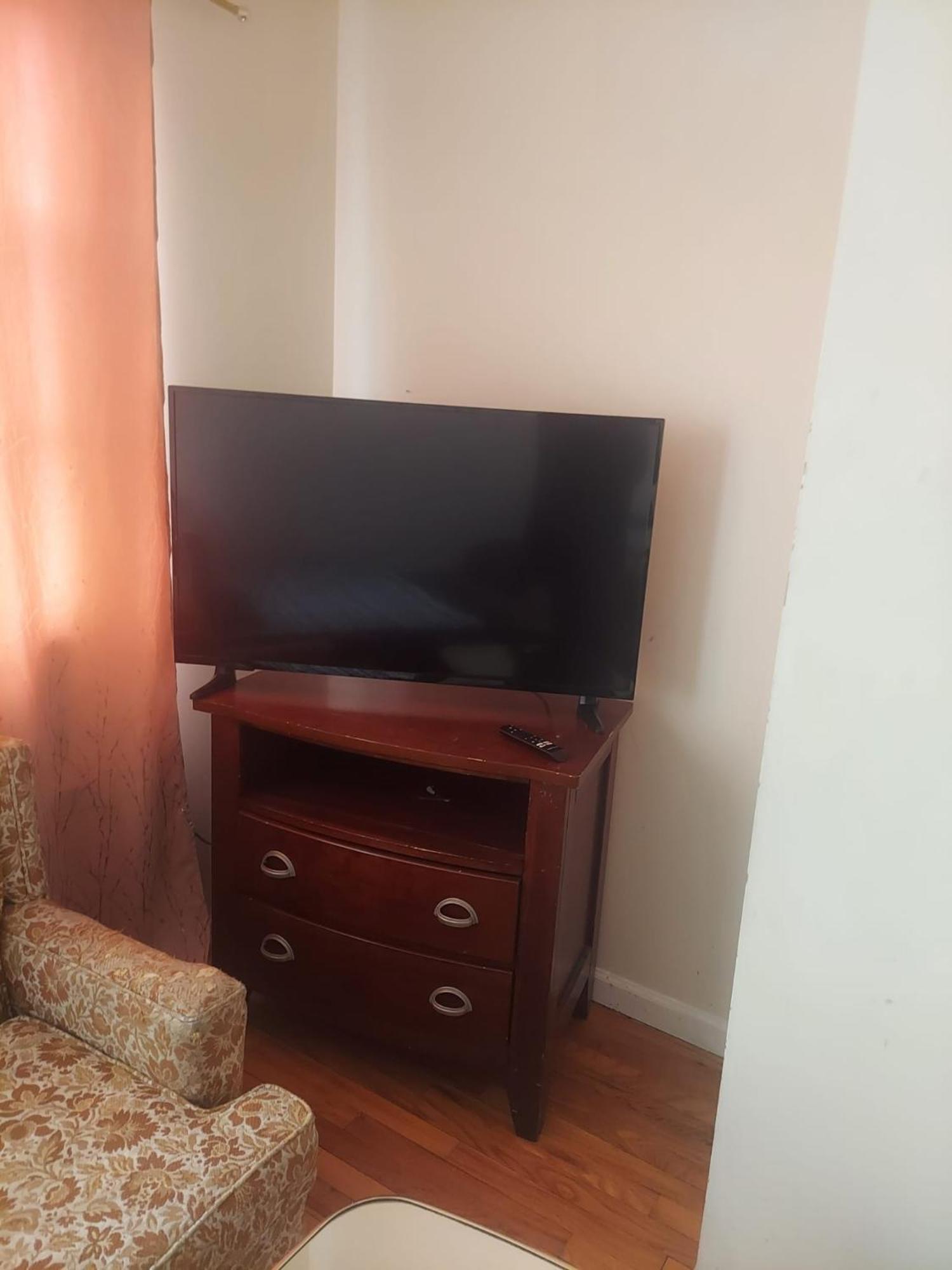 Crystal Room 1 Guest House Near 12Mins To Ewr Airport / Prudential / Njit / Penn Station Newark Exterior foto