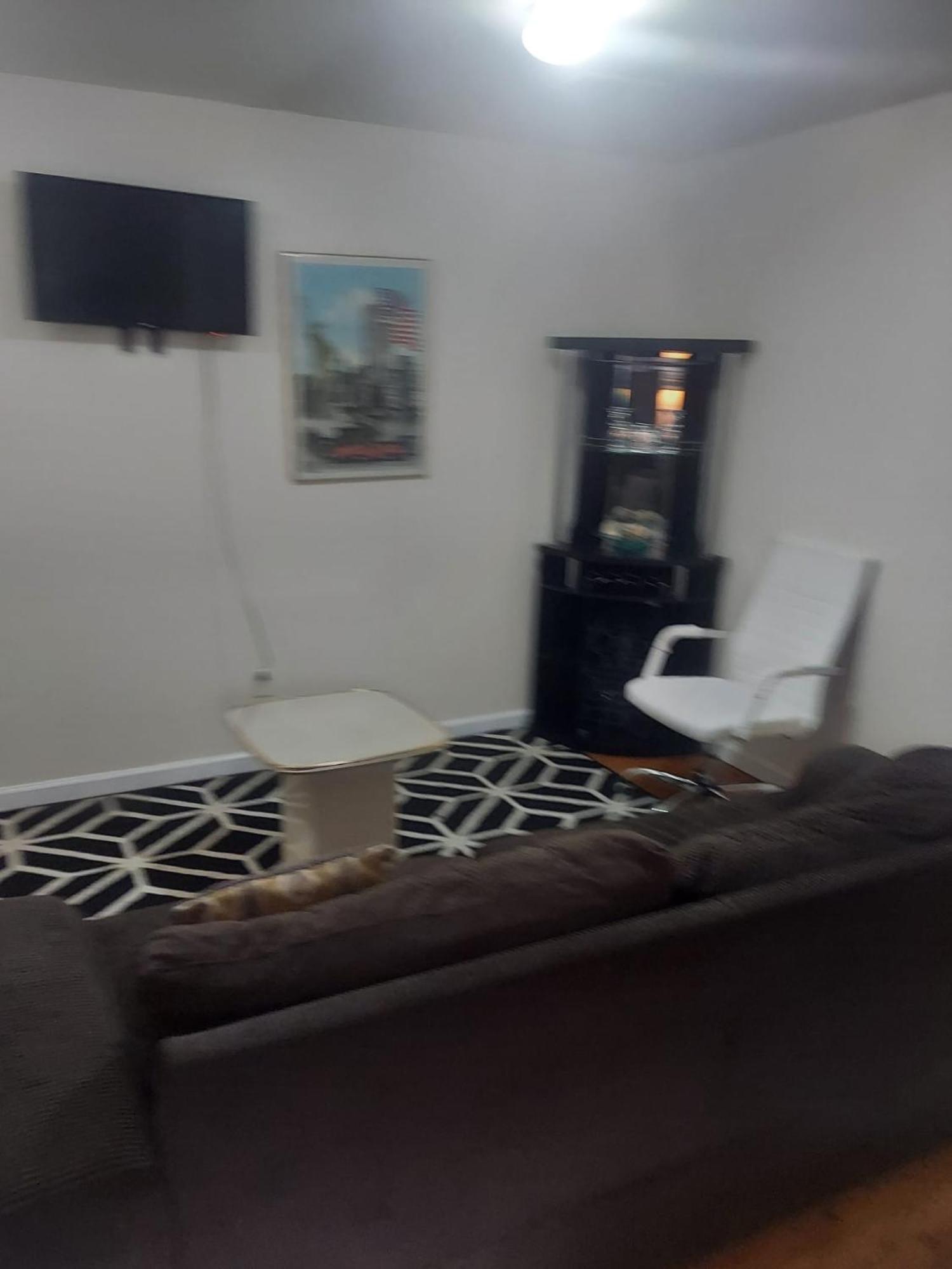 Crystal Room 1 Guest House Near 12Mins To Ewr Airport / Prudential / Njit / Penn Station Newark Exterior foto