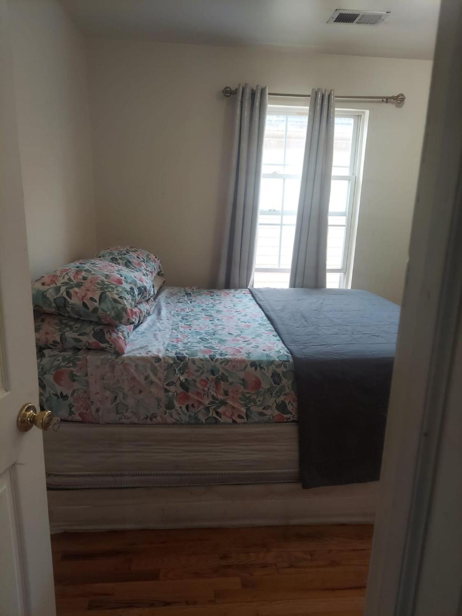 Crystal Room 1 Guest House Near 12Mins To Ewr Airport / Prudential / Njit / Penn Station Newark Exterior foto